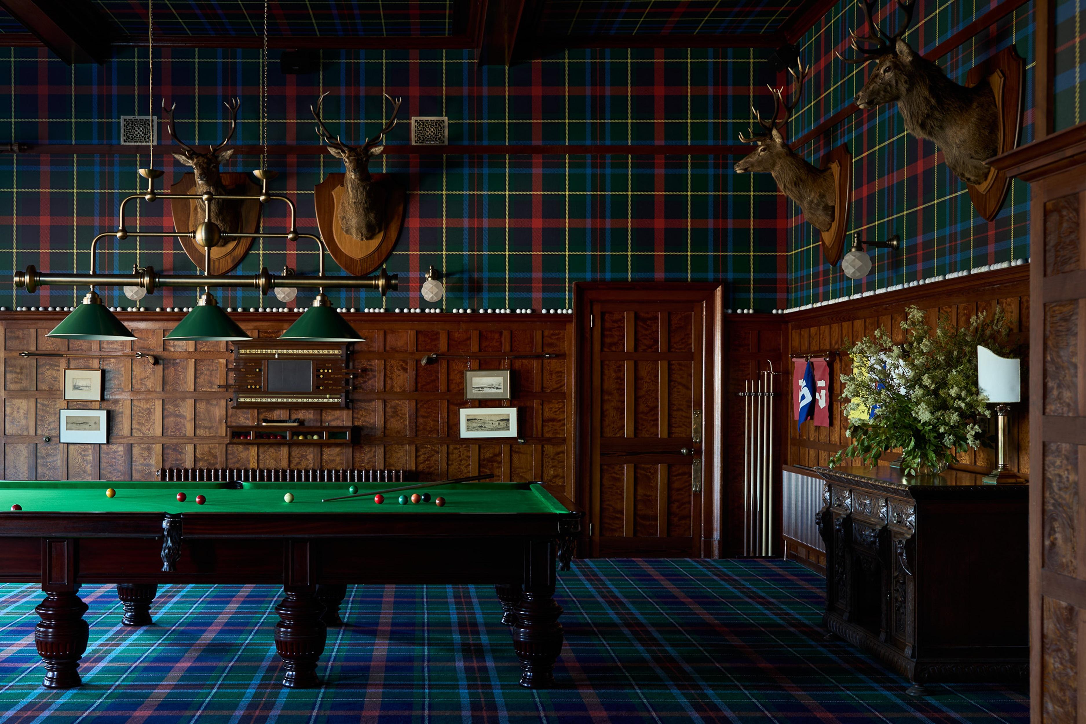 Hotel Dornoch Station Exteriér fotografie The billiard room